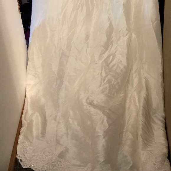 New My Fair Bride size 10 SILK Women’s Wedding Gown with alonson lace - Picture 4 of 9